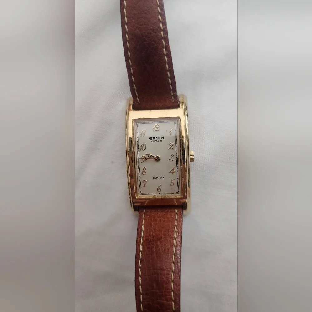 VTG GRUEN CURVEX / SUPER RARE / CREAM DIAL / QUARTZ - Picture 2 of 11